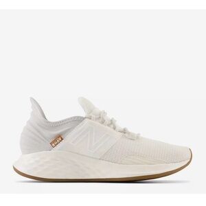 New Balance Fresh Foam Roav Running Shoe - Women's Size 9- NEW WITHOUT TAGS